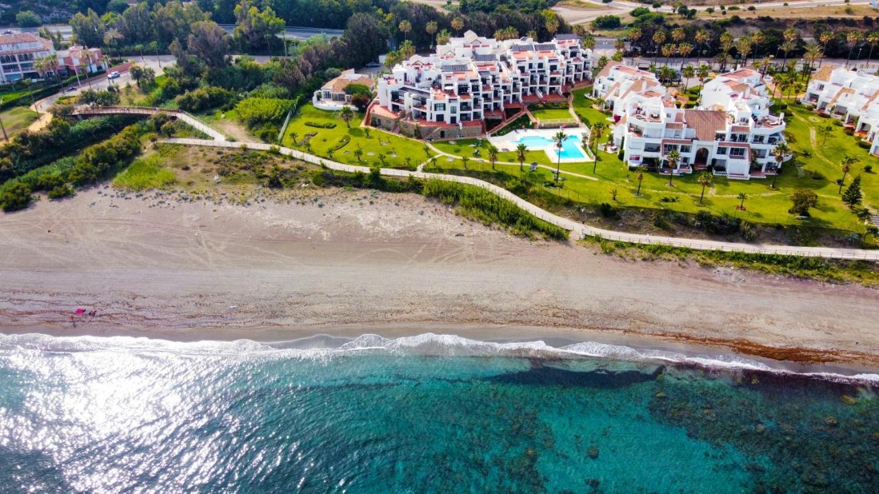 Exclusive Luxury Frontline Beach Penthouse Casares Del Mar - Estepona المظهر الخارجي الصورة